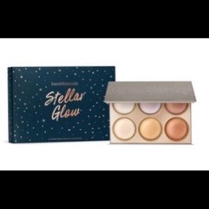 New Stellar Glow Highlighter Palette